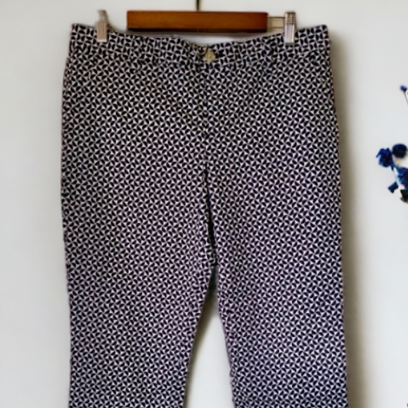 Tommy Hilfiger Stretch Slim Ankle Pants Size 10 - Picture 2 of 9